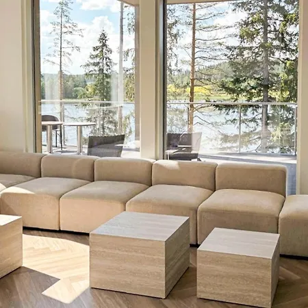Villa Joutsenranta By The Lake Incl Wifi, Terrace, Jacuzzi For Extra Fee וילה *