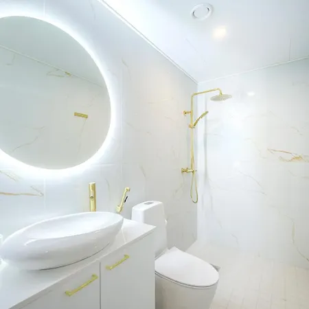 Luxury Joutsenranta By The *